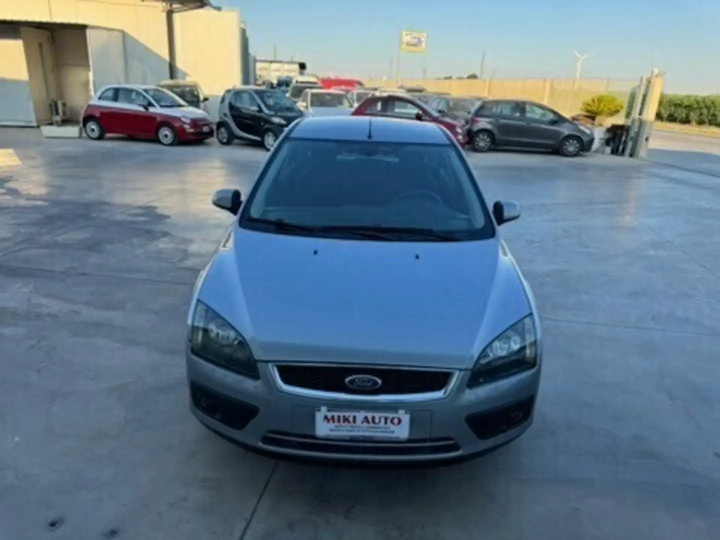 Ford Focus C-Max Focus 1.8 TDCi (115CV) 5p. Grau - 1