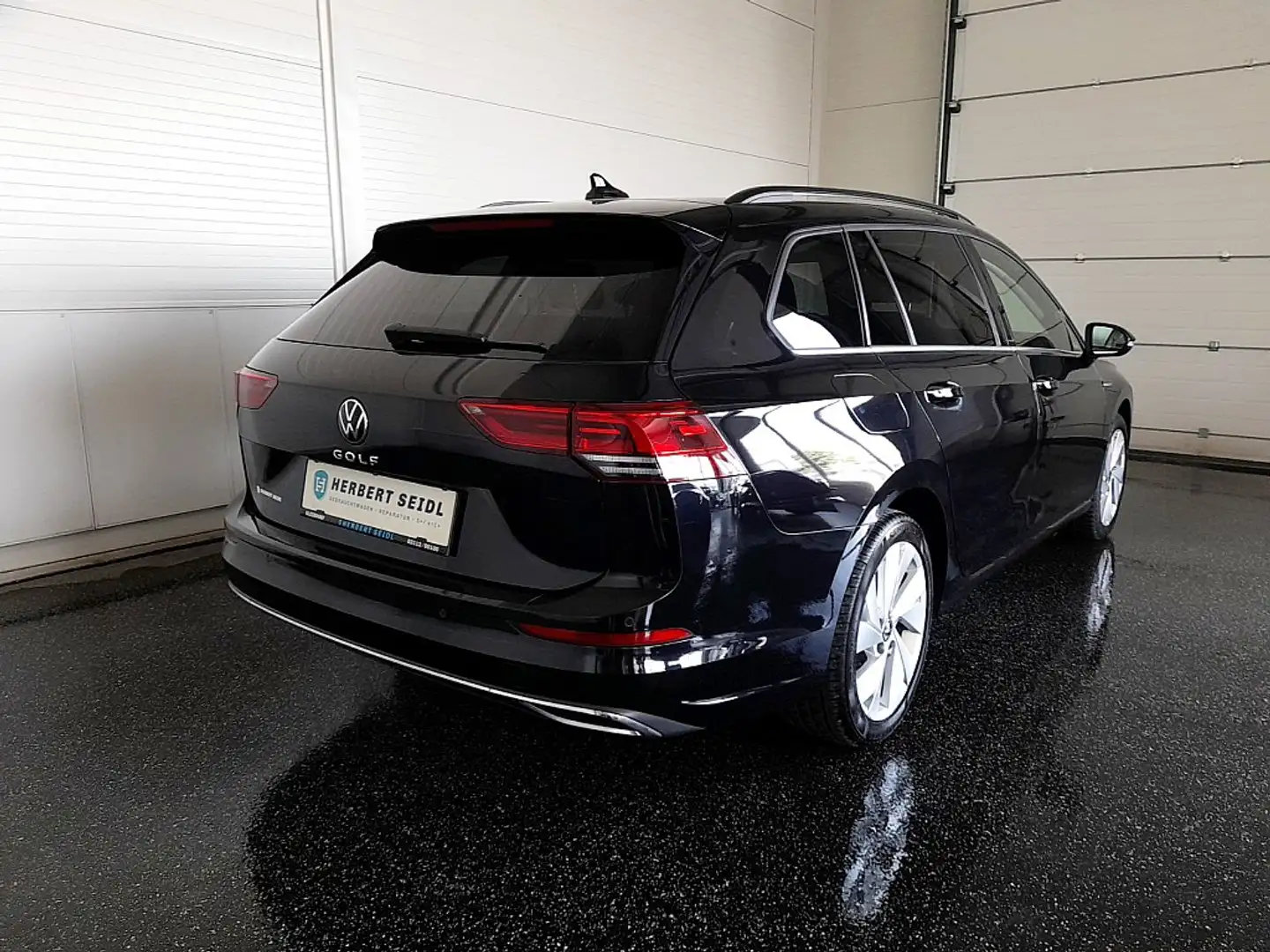 Volkswagen Golf Variant Golf VIII Variant STYLE 2,0 TDI DSG *LED+ / VIR... Negro - 2