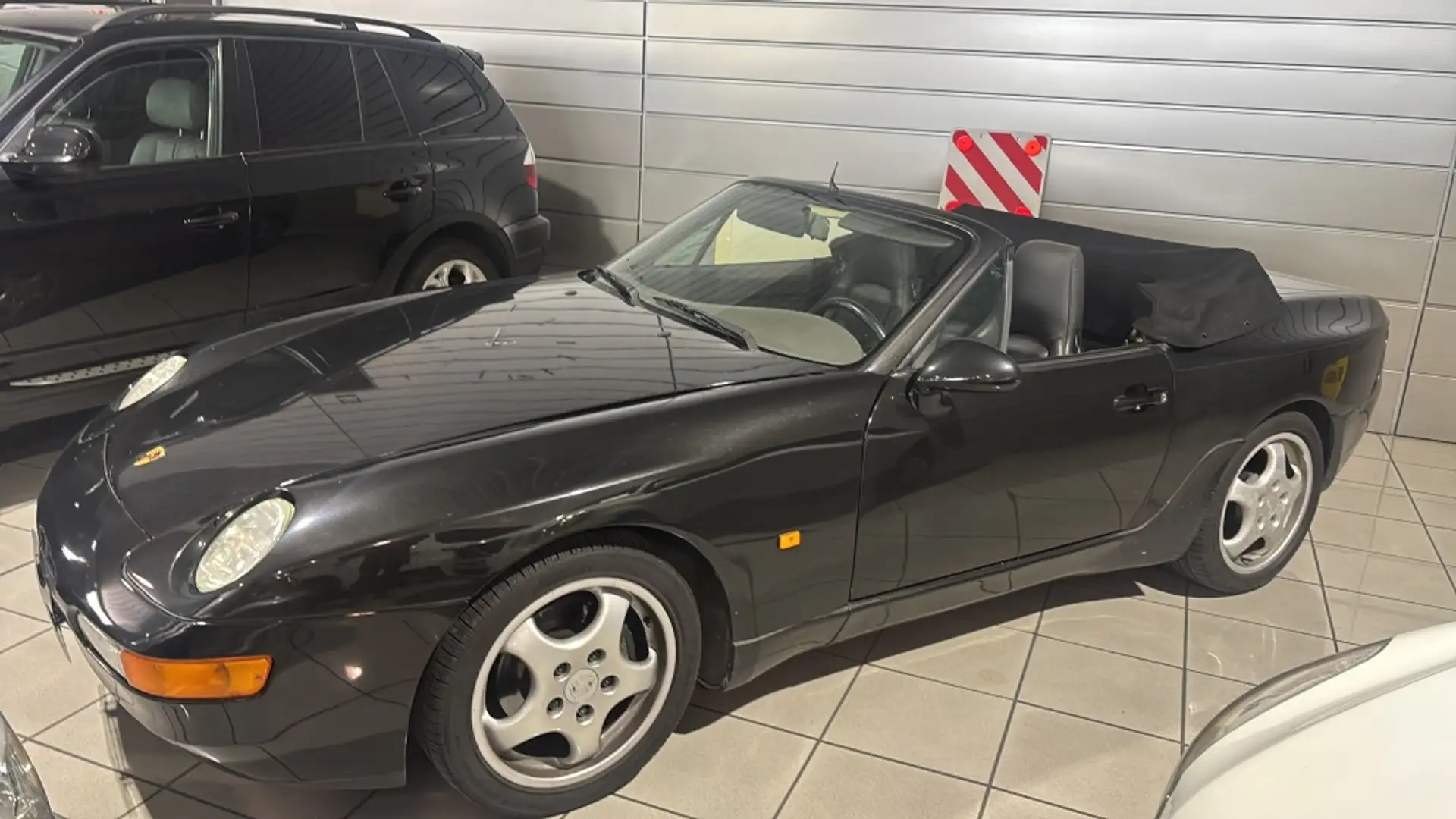 Porsche 968 Cabriolet Schwarz - 2