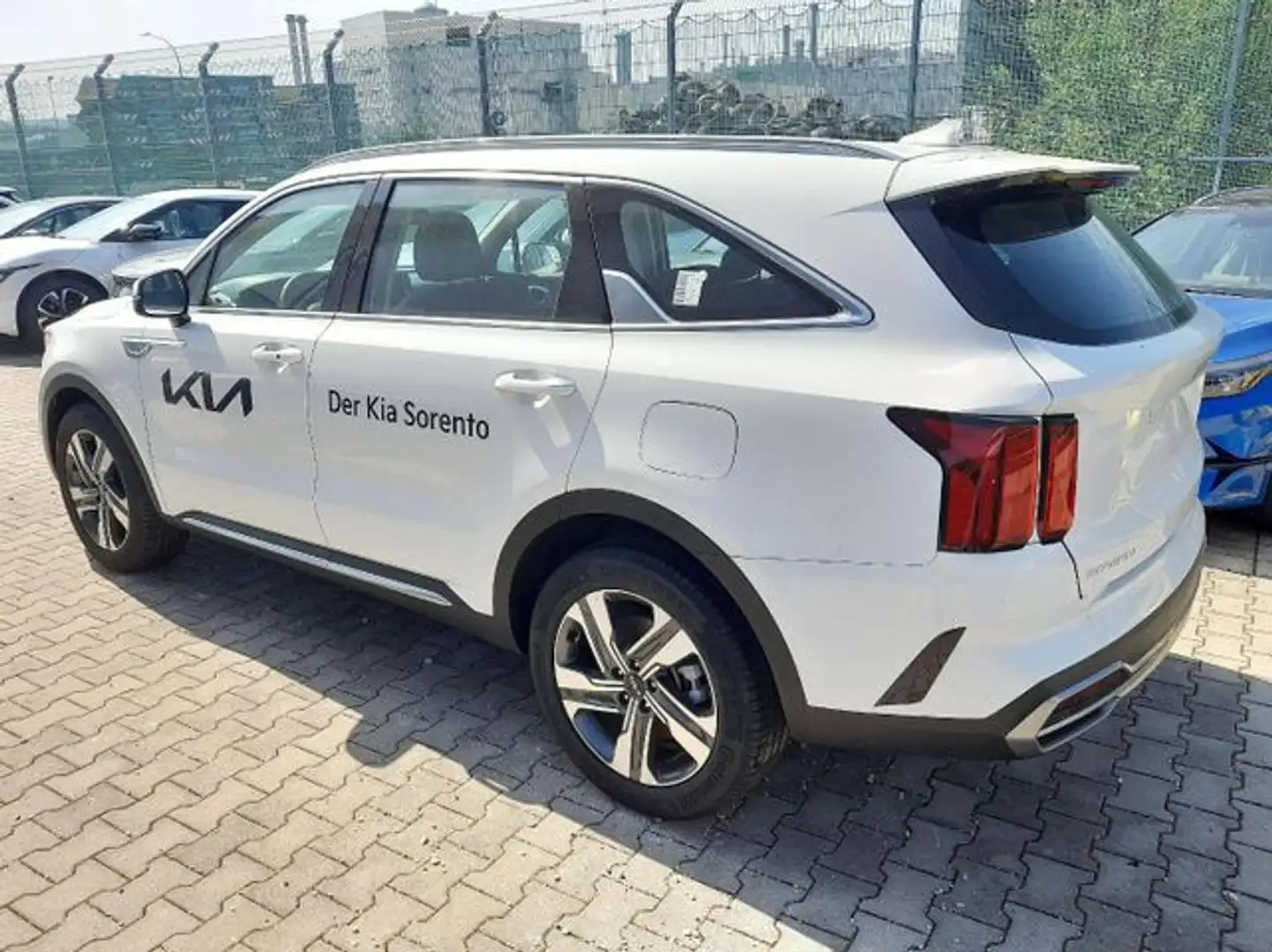 Kia Sorento Vision 2023 1.6T PHEV AWD Style-Paket To Weiß - 2