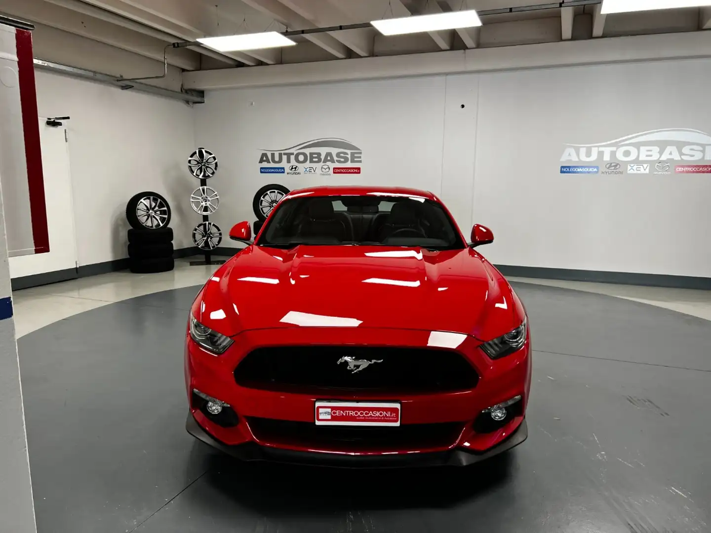 Ford Mustang Fastback 5.0 V8 TiVCT GT Czerwony - 2
