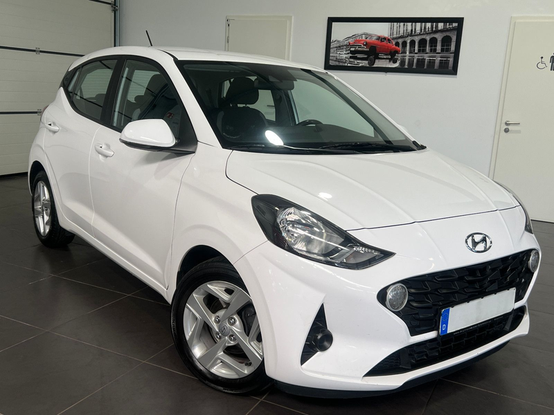Hyundai i10 1.0 Automatik **Navi*Kamera*SHZ*PDC** — photo 8