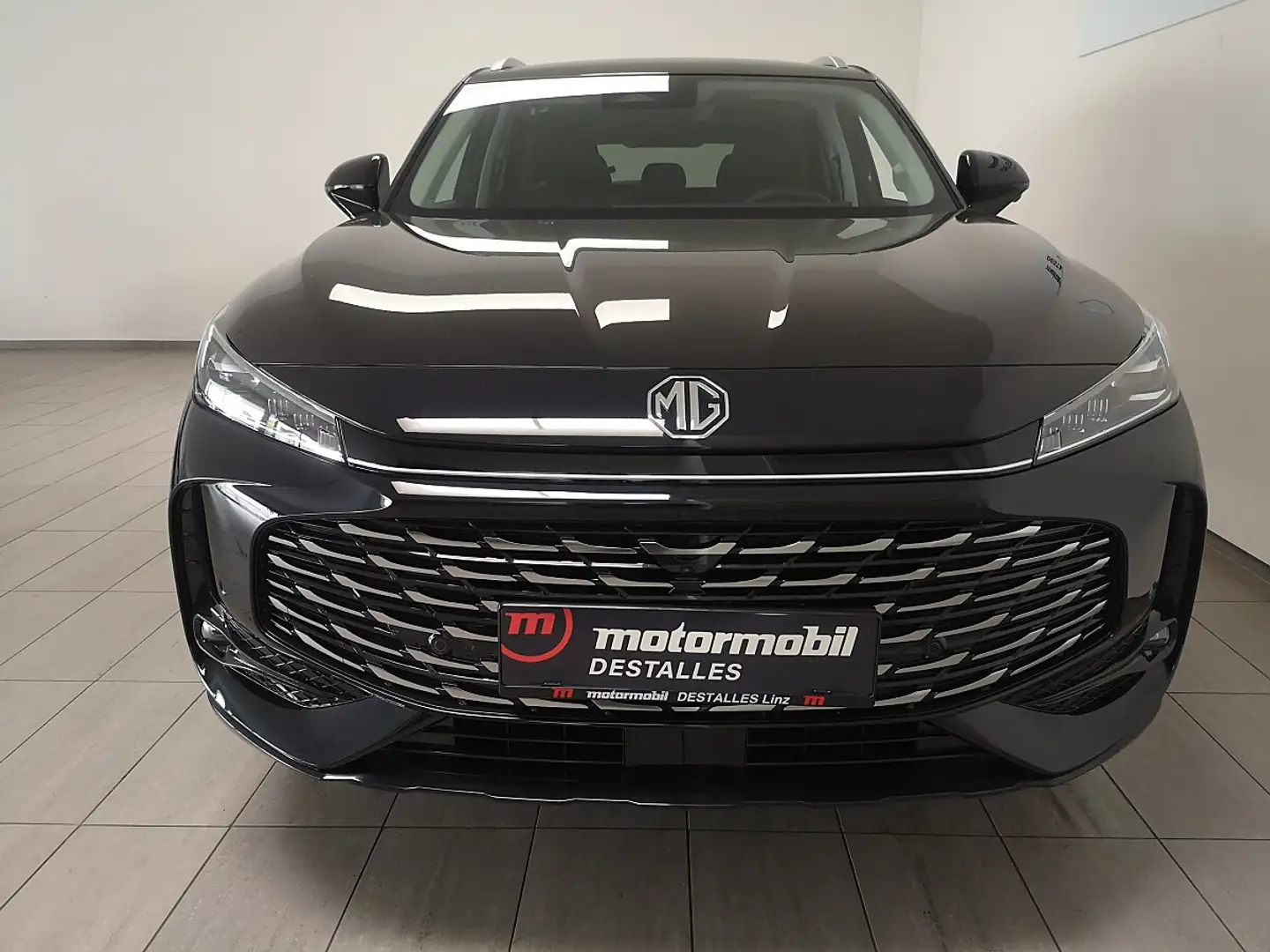 MG HS PHEV+ Luxury 21,4kWh Aut. *TAGESZULASSUNG - Win... Schwarz - 2