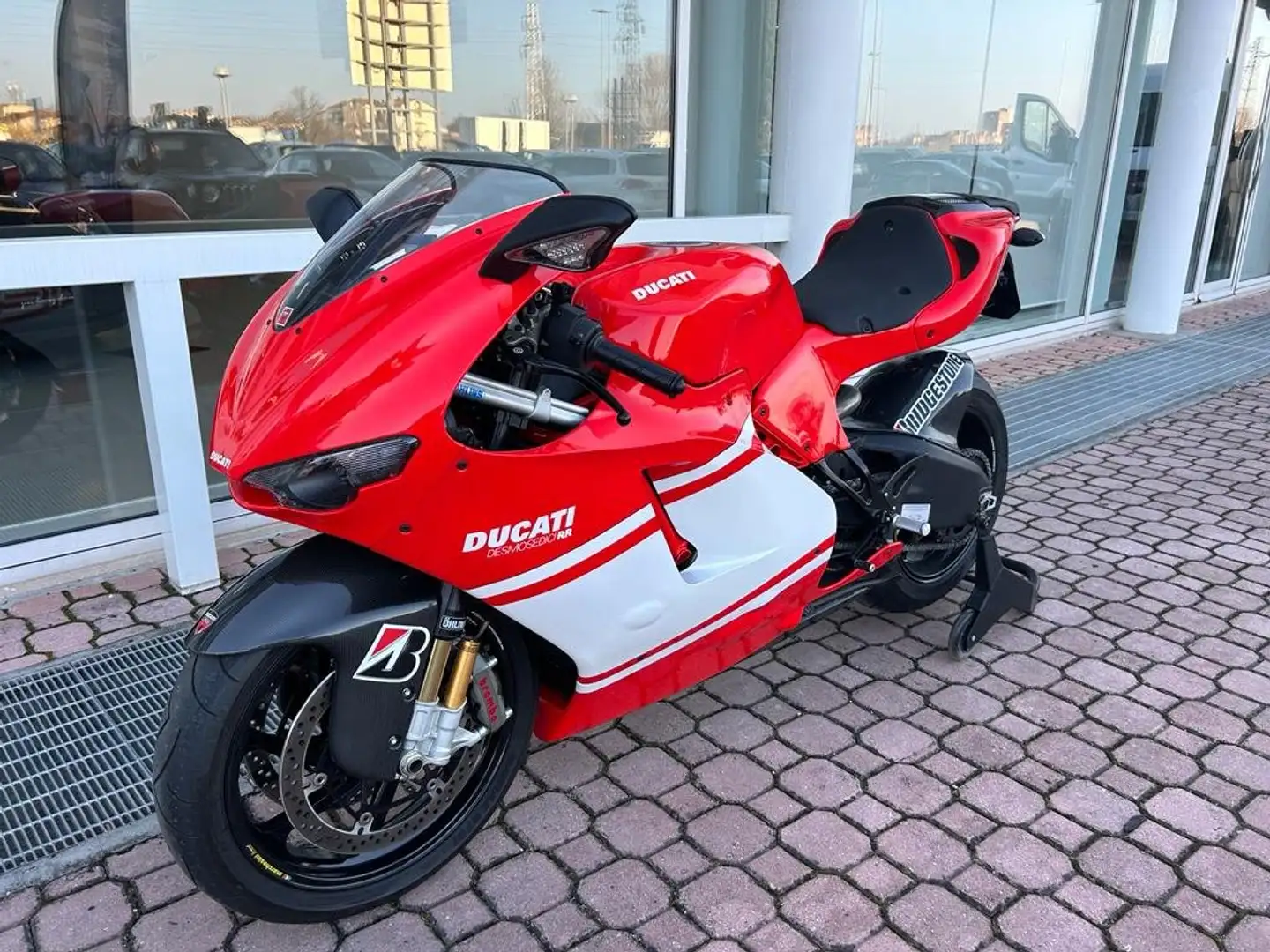 Ducati Desmosedici RR Esemplare n. 359/1500 Piros - 1