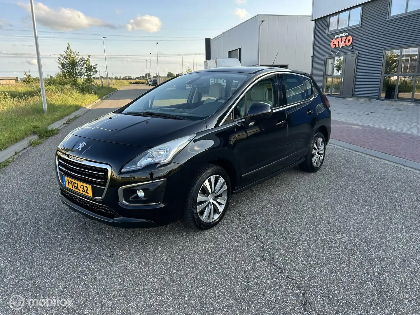 Peugeot 3008 1.6 Active 2014 Zwart - 2