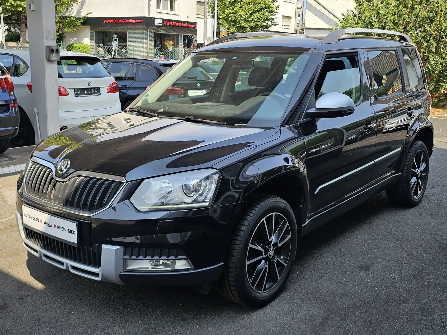 Skoda Yeti Adventure Schwarz - 2
