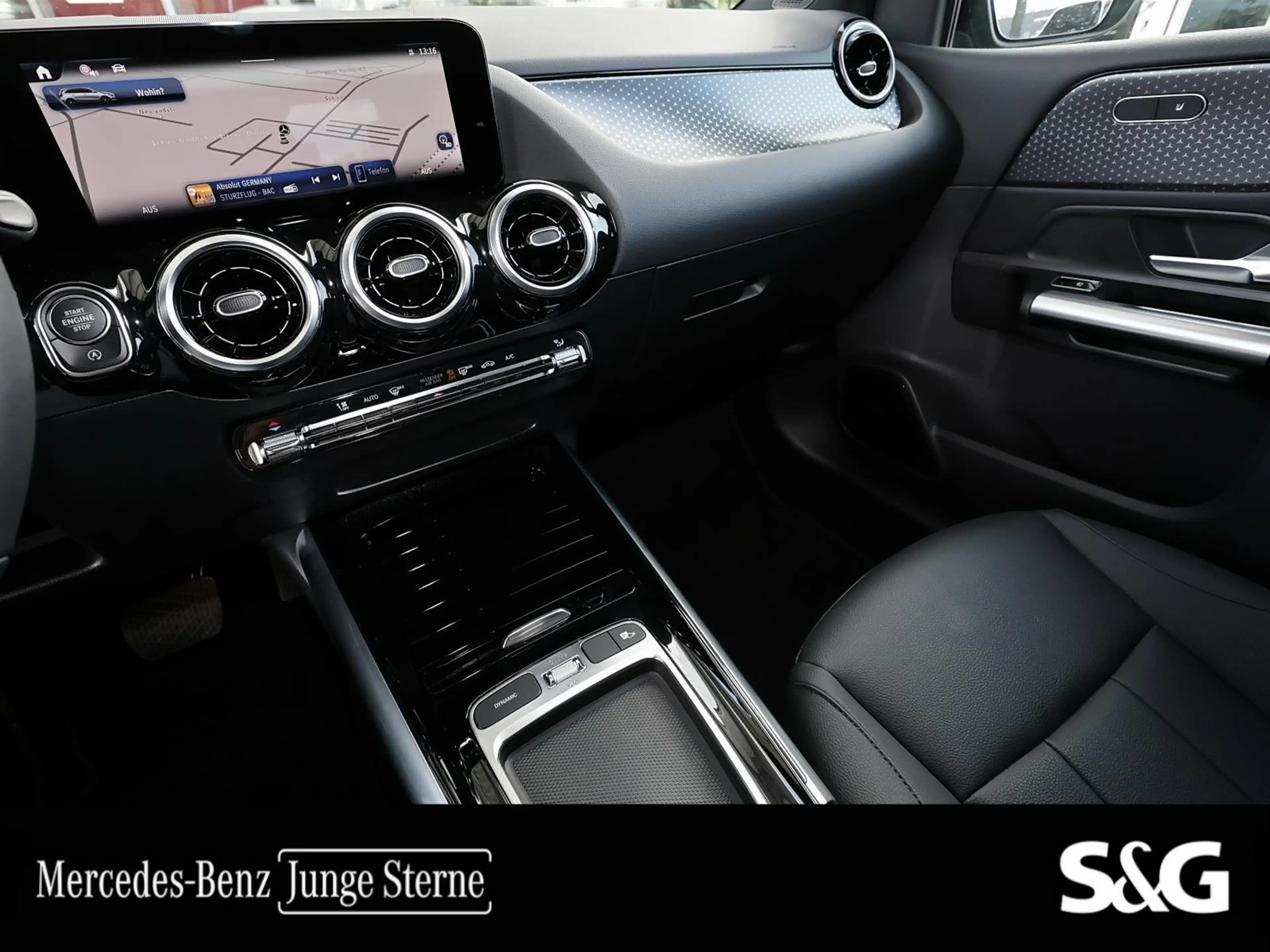 Mercedes-Benz B 220 d — photo 10