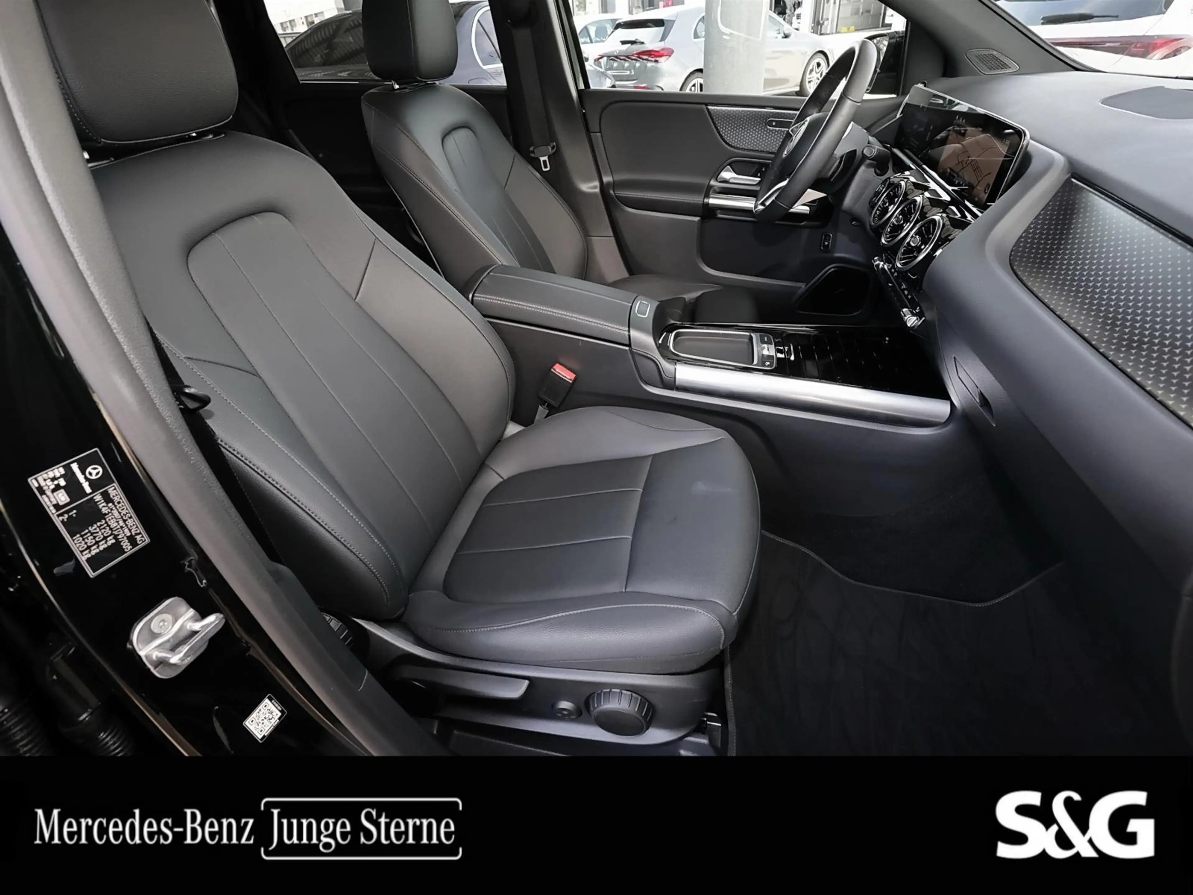 Mercedes-Benz B 220 d — photo 5