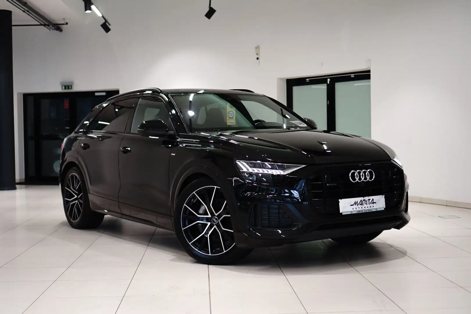 Audi Q8 50|S-LINE+RS|ACC|SOFT|3D|LUFT|MEMO|MASAG|PANO Schwarz - 1