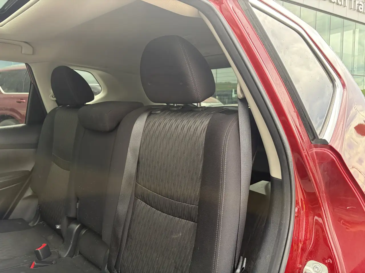 Nissan Rogue снимка Nissan Rogue