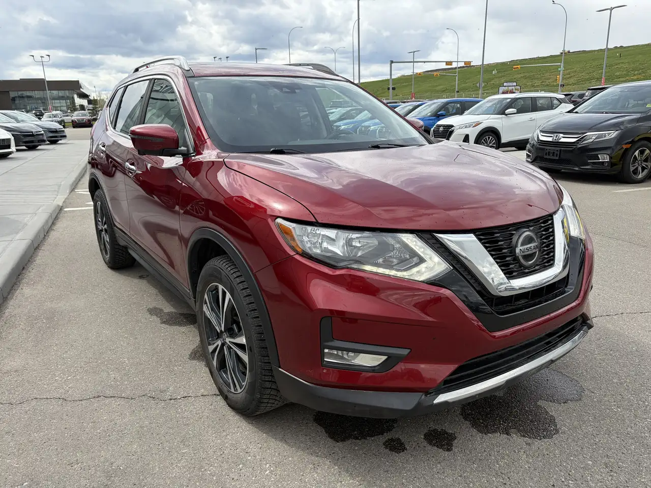 Nissan Rogue снимка Nissan Rogue