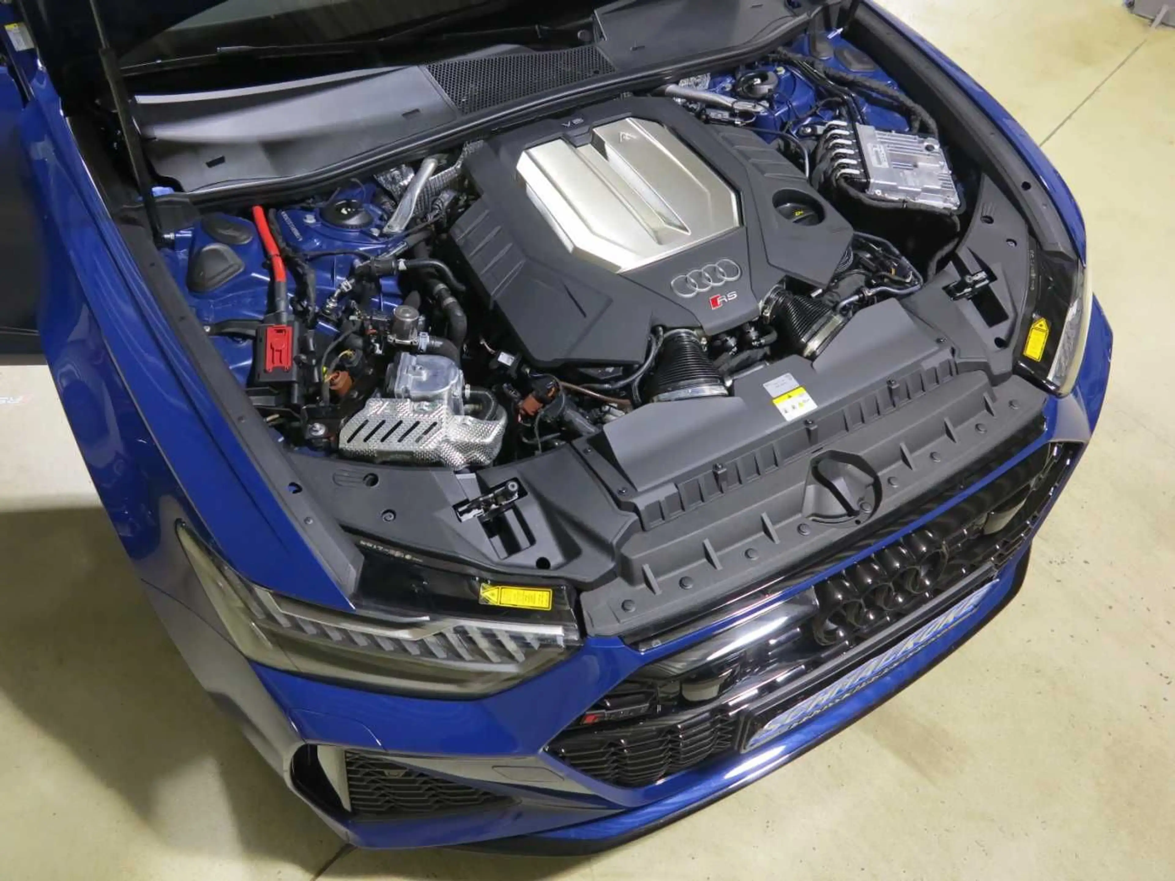 Audi RS6 Avant 4.0 TFSI quattro tiptronic performance — photo 8