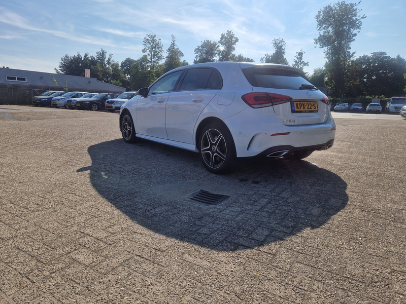 Mercedes-Benz A 250 e Premium Plus AMG pack — photo 5