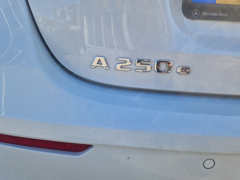 Mercedes-Benz A 250 e Premium Plus AMG pack — photo 6