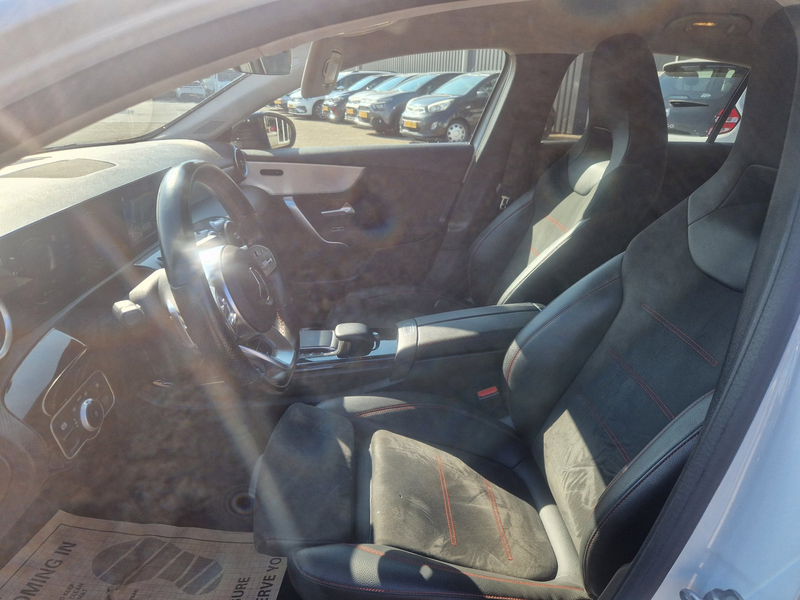 Mercedes-Benz A 250 e Premium Plus AMG pack — photo 10
