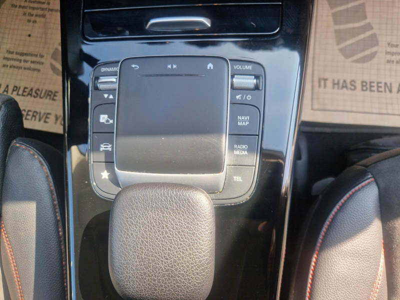 Mercedes-Benz A 250 e Premium Plus AMG pack — photo 15