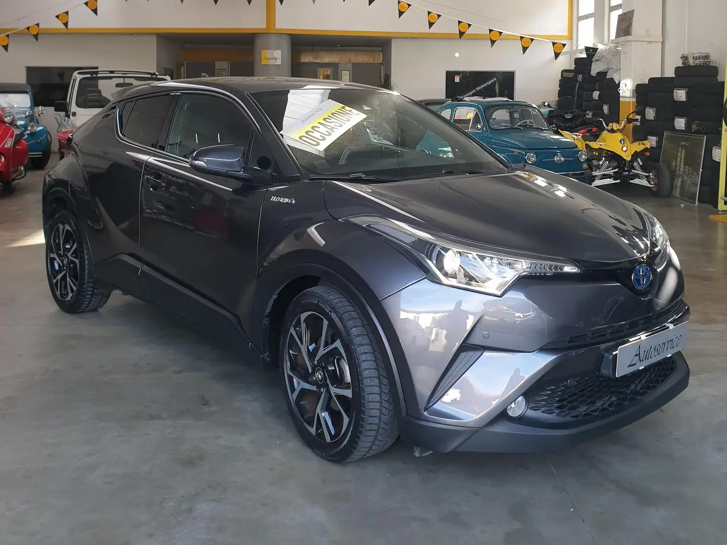 Toyota C-HR C-HR 1.8h Lounge 2wd e-cvt my18 Grigio - 1