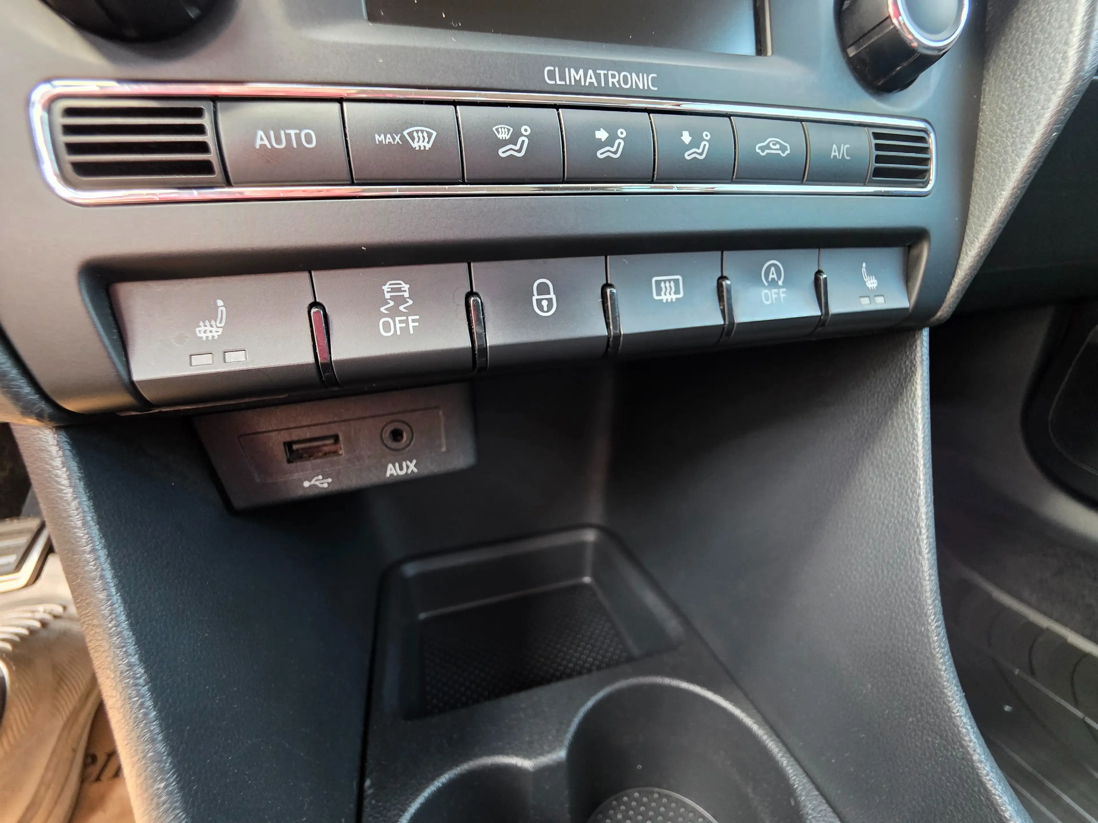 Skoda Rapid/Spaceback Rapid Spaceback 1,6 TDI Elegance Elegance — photo 13