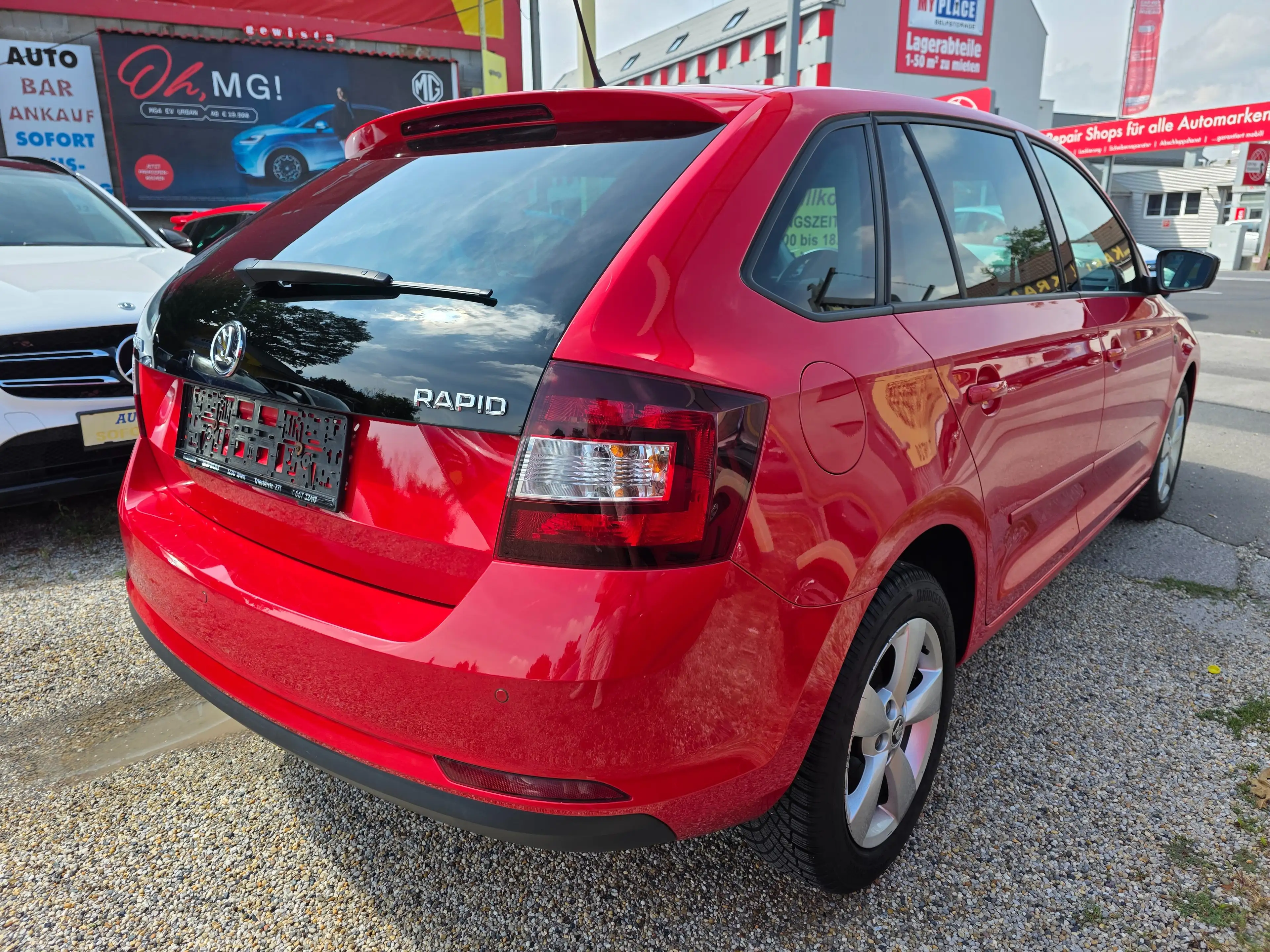 Skoda Rapid/Spaceback Rapid Spaceback 1,6 TDI Elegance Elegance — photo 4