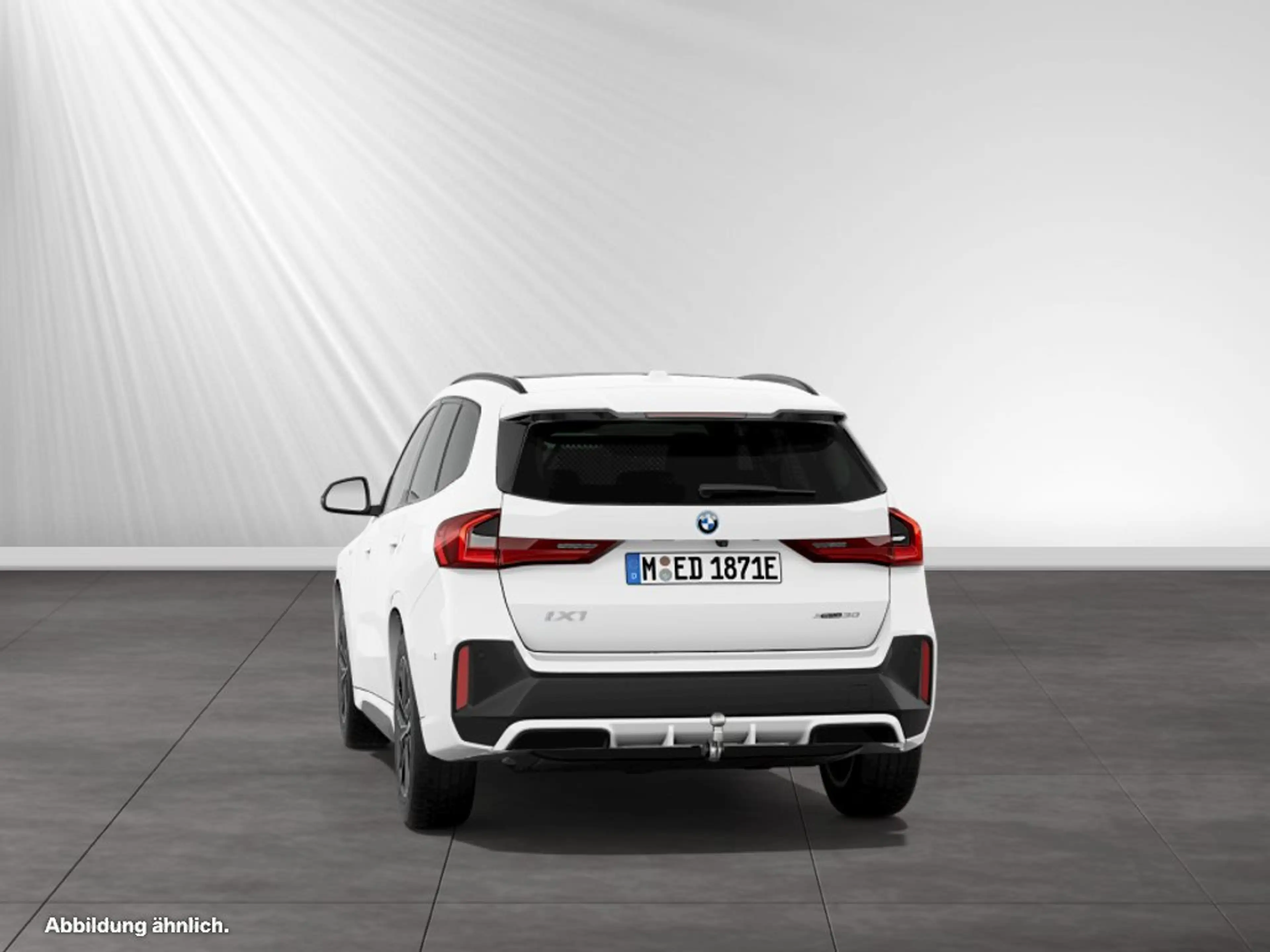 BMW iX1 xDrive30 M Sport|AHK|Pano|Head-Up|H/K — photo 9