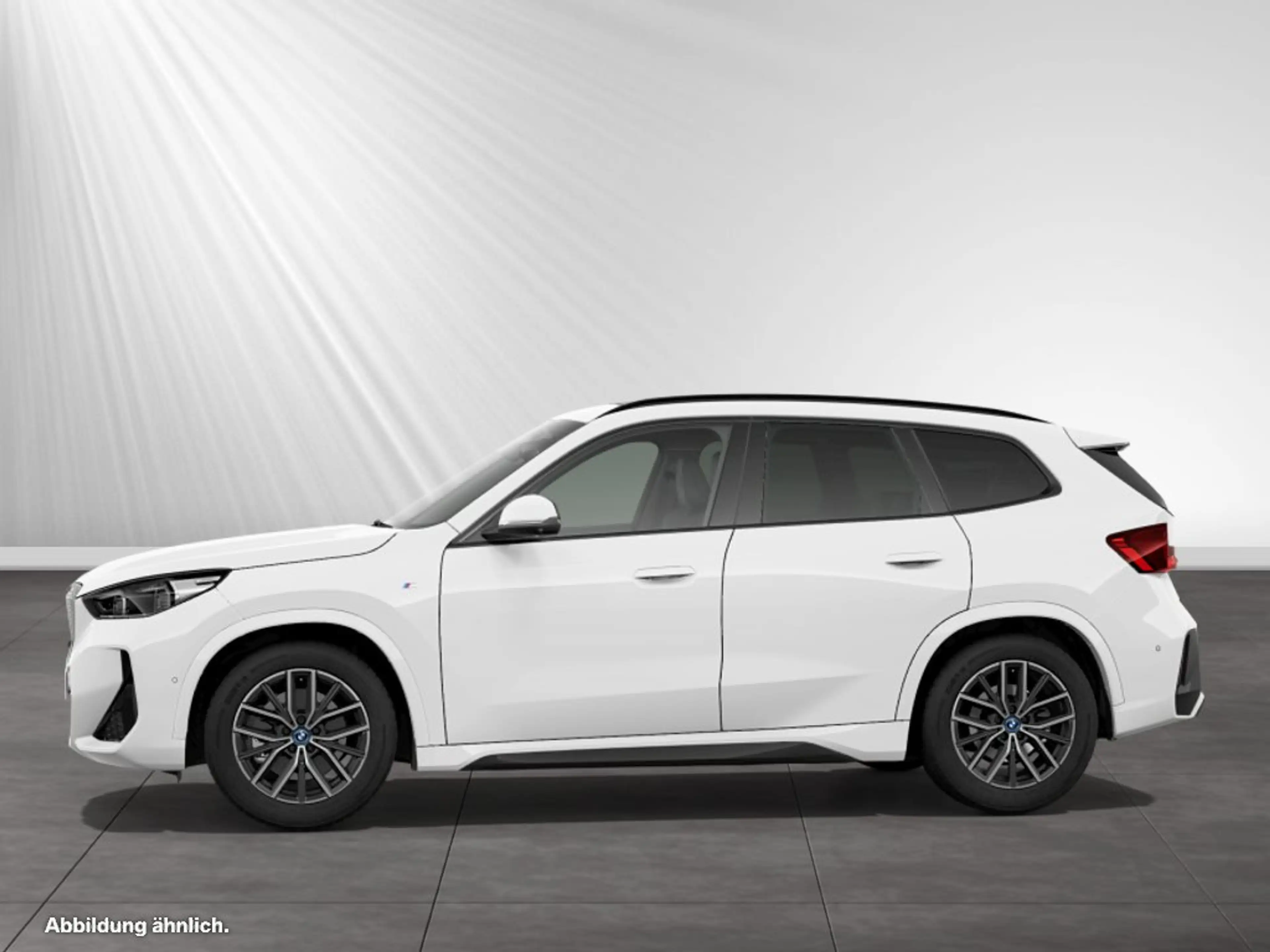 BMW iX1 xDrive30 M Sport|AHK|Pano|Head-Up|H/K — photo 7