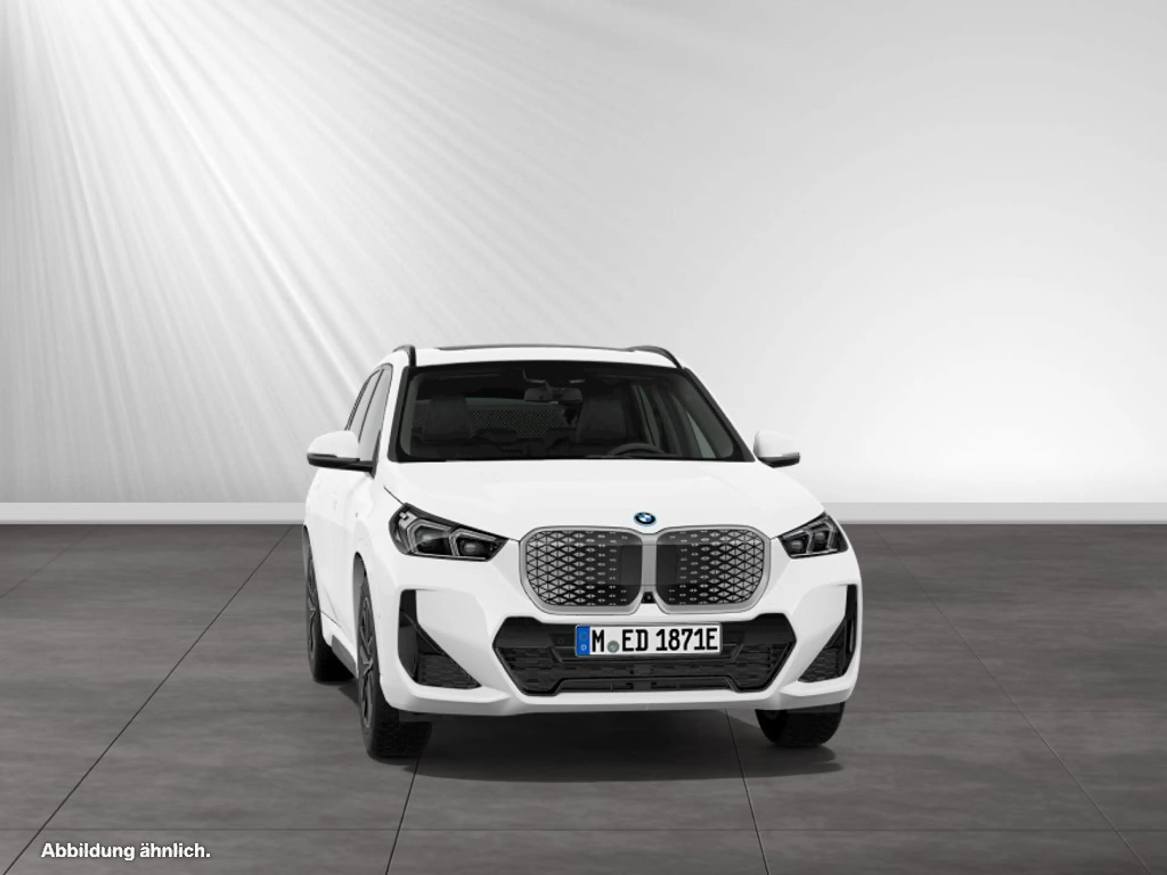 BMW iX1 xDrive30 M Sport|AHK|Pano|Head-Up|H/K — photo 13