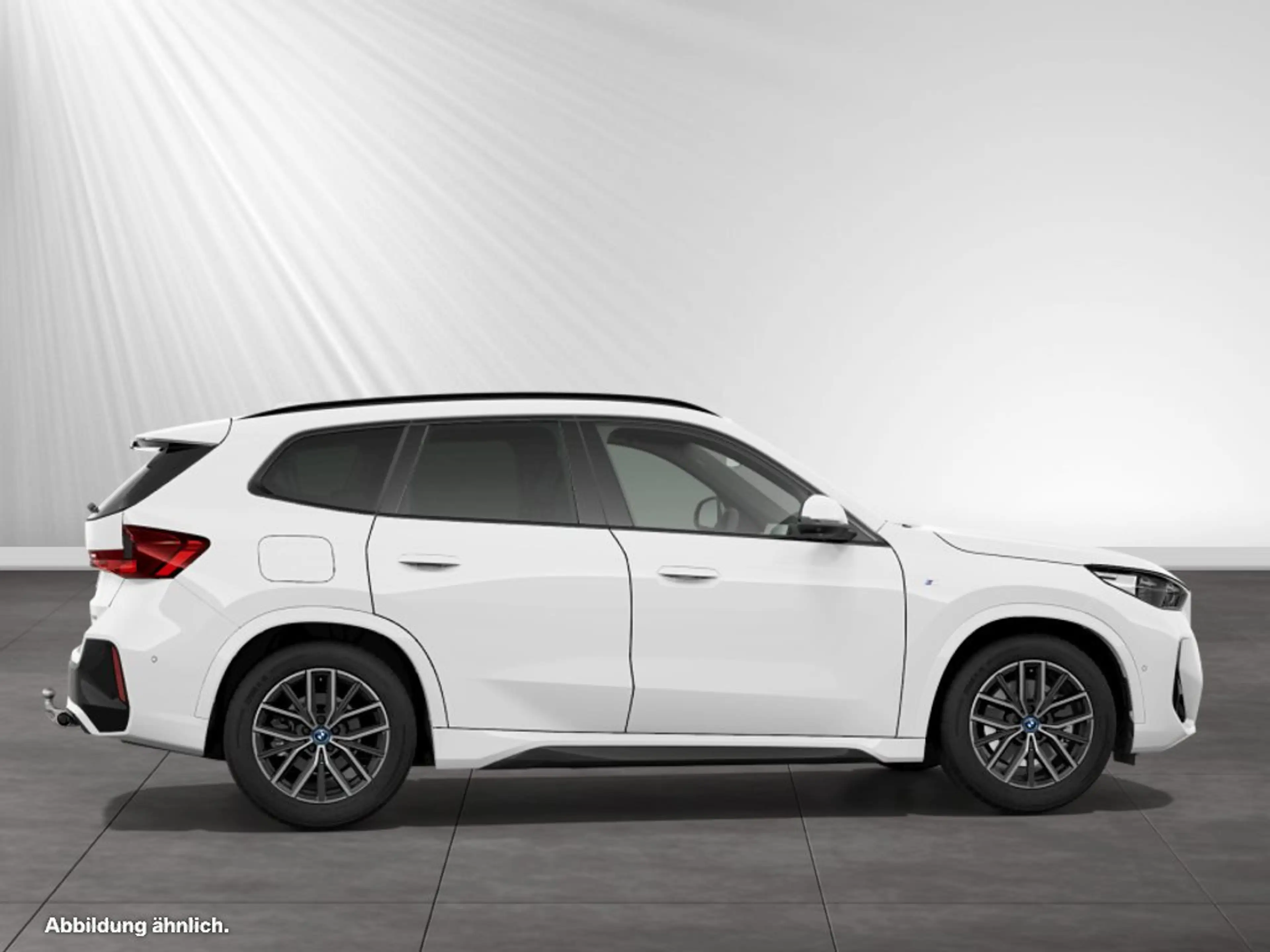 BMW iX1 xDrive30 M Sport|AHK|Pano|Head-Up|H/K — photo 11