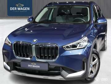 xDrive25e BUSINESS / CAMERA / TREKHAAK / CARPLAY /