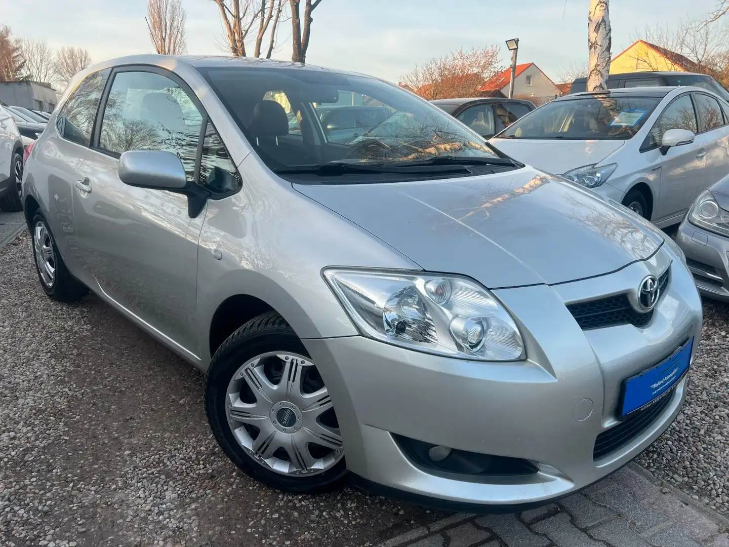 Toyota Auris 1.4 VVT-i Luna*Klima*E-Paket*TÜV NEU Silber - 1