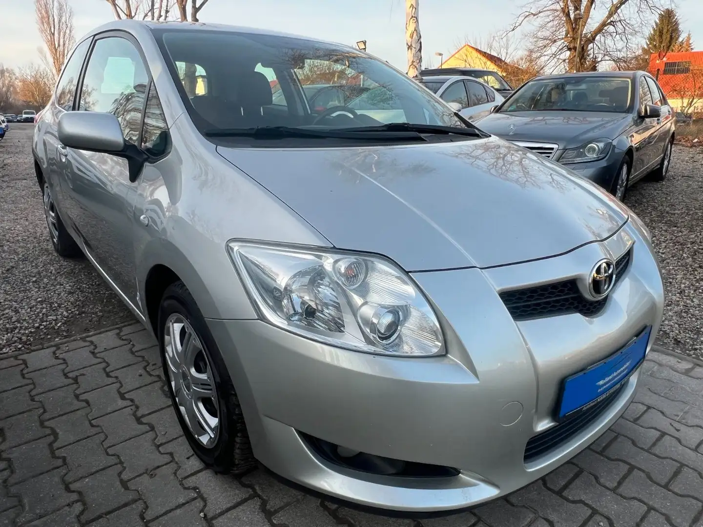 Toyota Auris 1.4 VVT-i Luna*Klima*E-Paket*TÜV NEU Silber - 2
