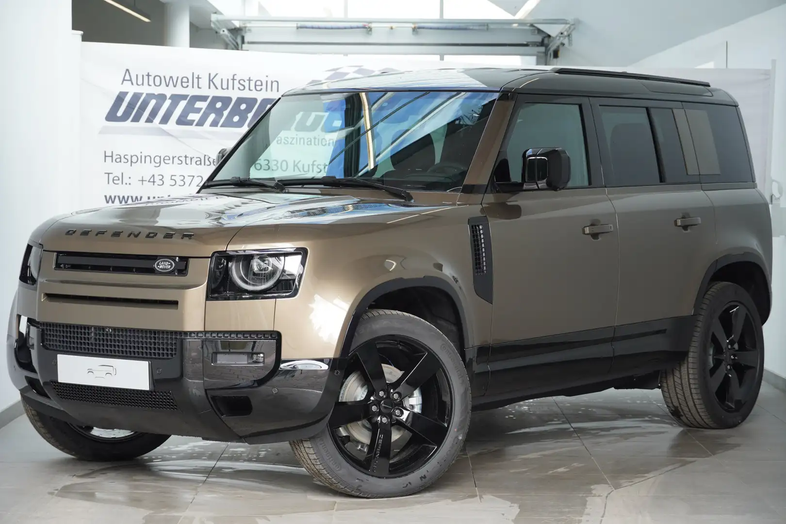 Land Rover Defender Defender 110 3.0 SWB X-Dynamic SE DAB - 2