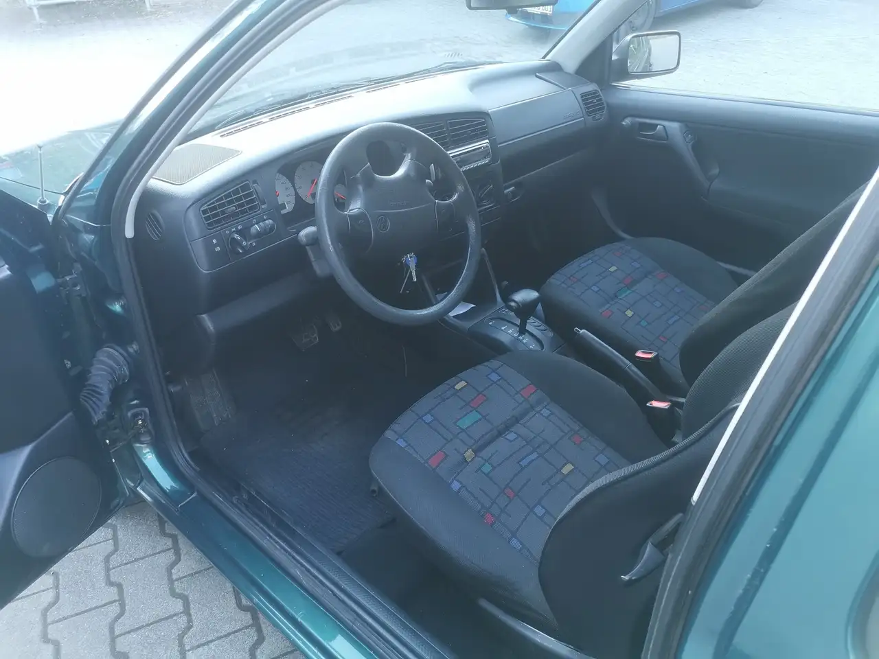 Volkswagen Golf 1.8 Automatik Trendline, foto 5