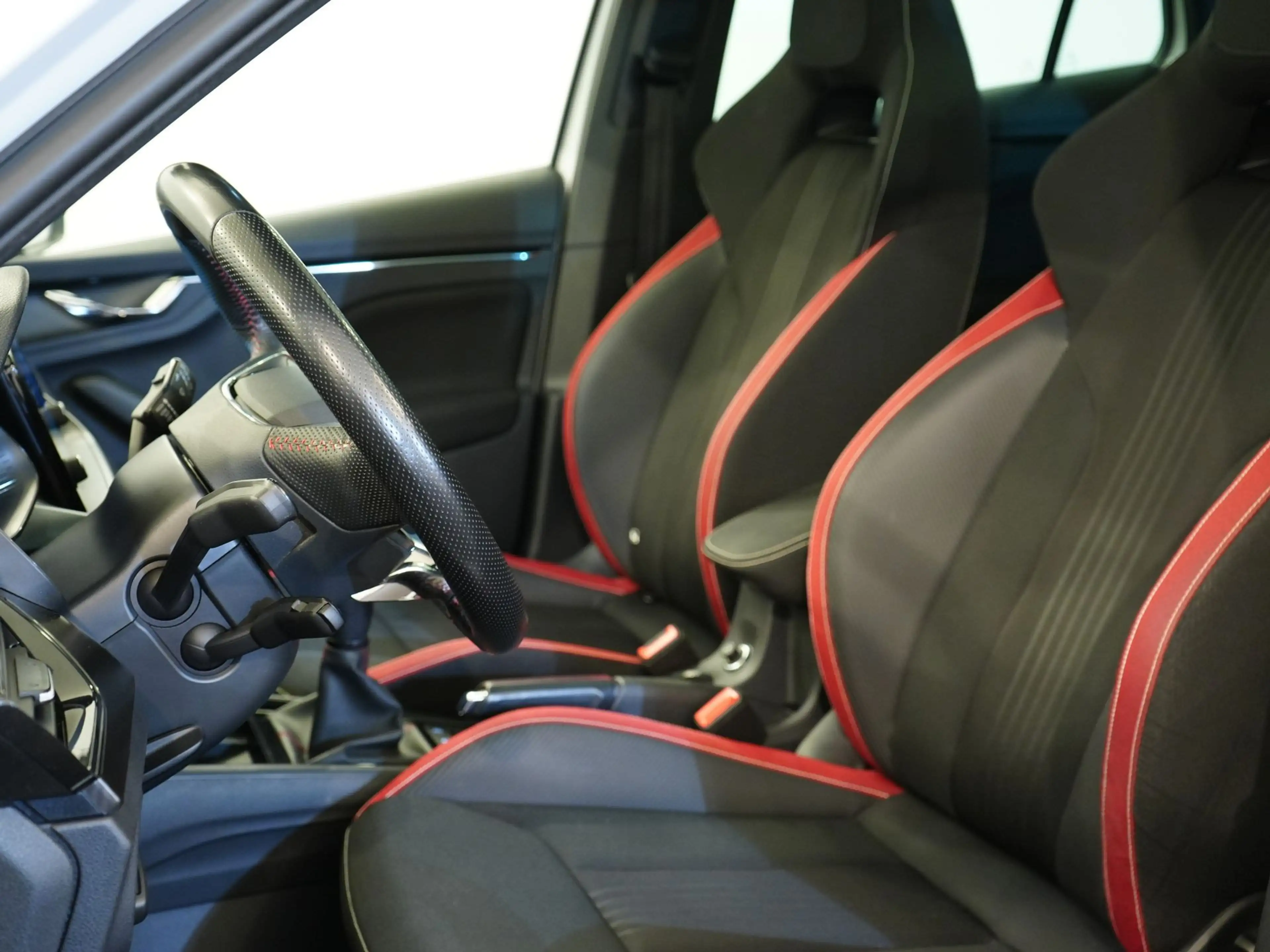 Skoda Kamiq Monte Carlo 1.0TSI|ACC|JA17|Virtual|Smart Link — photo 10