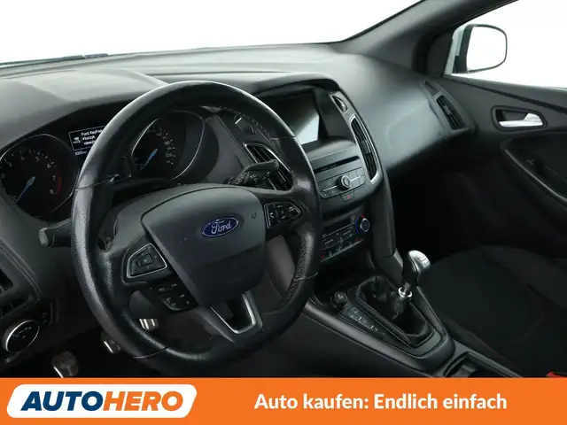 Ford Focus view 11