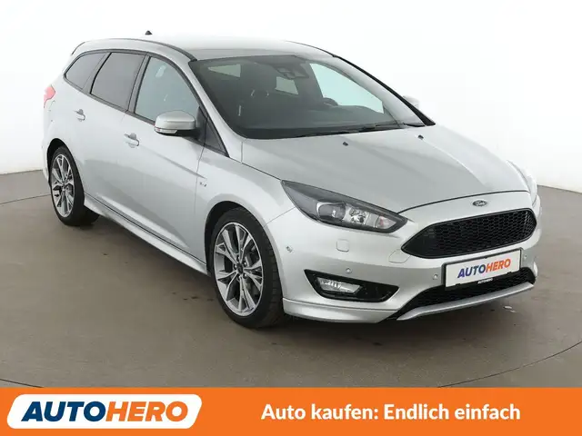 Ford Focus view 8