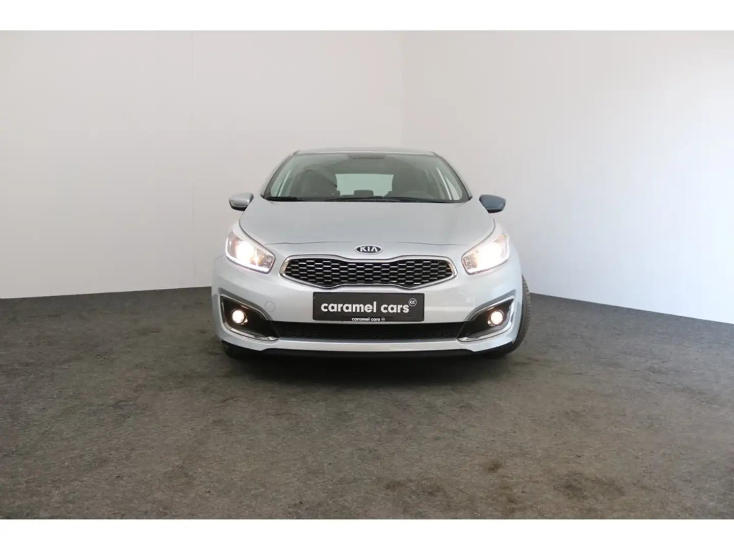 Kia Ceed / cee'd 1.4 BENZINE *TREKHAAK*RADIO*CRUISE CONTROL*AIRCO*C Argent - 2