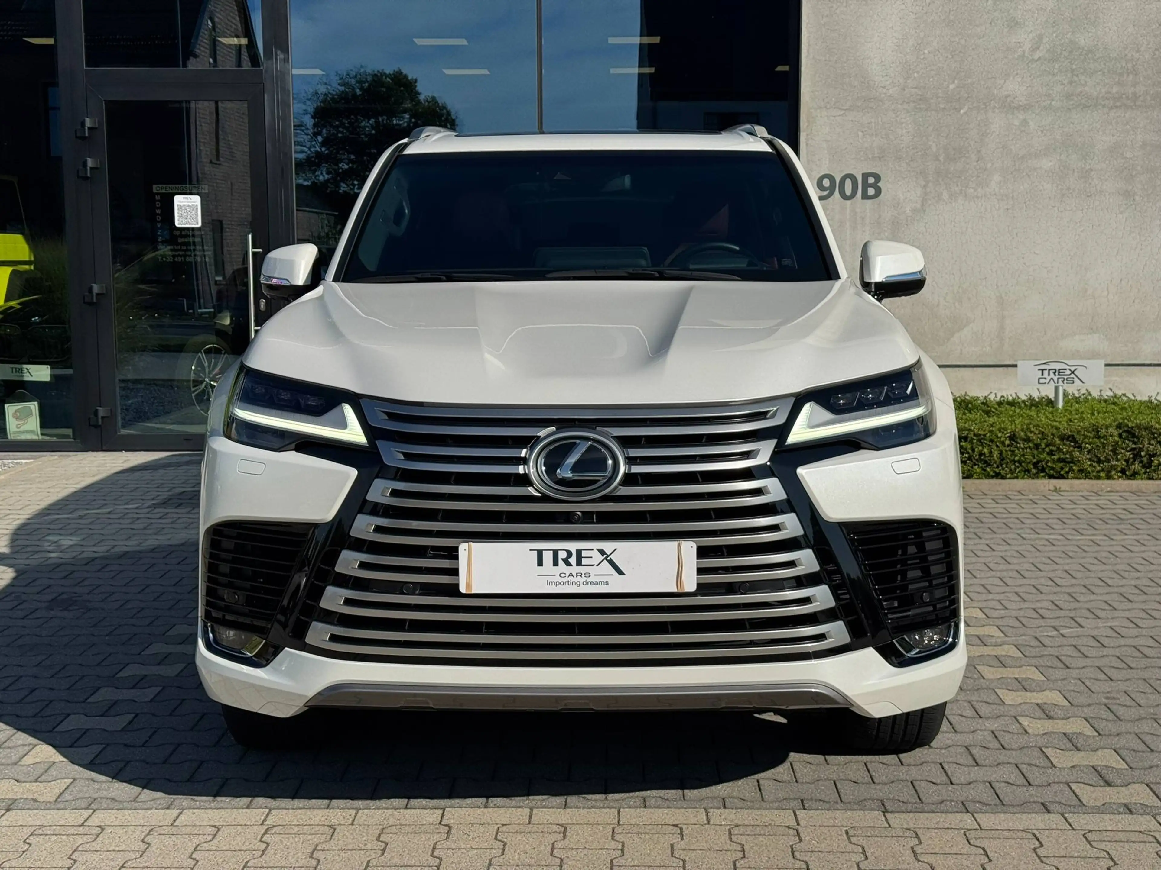 Lexus LX 600 3.5 V6 Twin Turbo/ 4WD/ 7 seats/ Almost Full-Option — photo 6