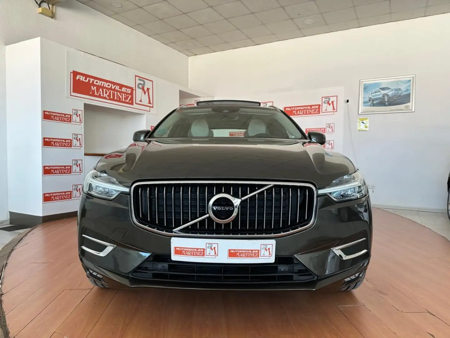 Volvo XC60 D4 Inscription AWD Aut. Grau - 2