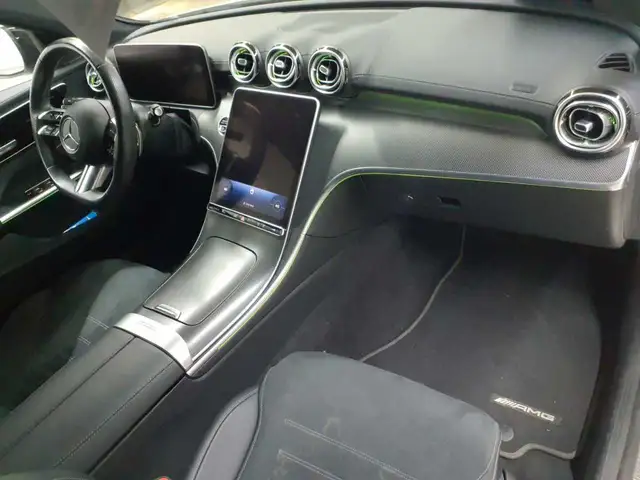 Mercedes-Benz C-Class view 9