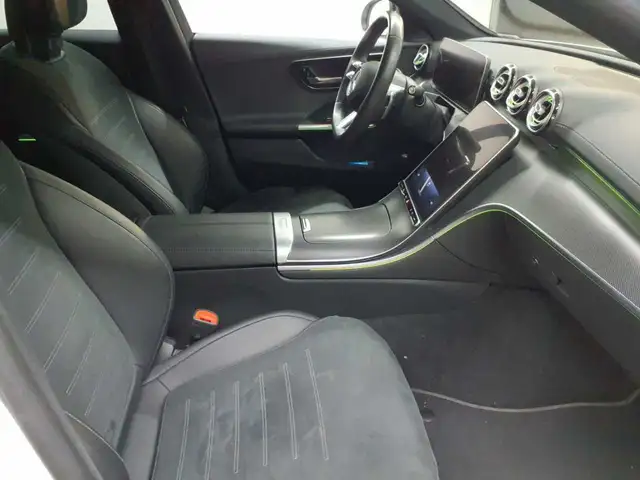 Mercedes-Benz C-Class view 8