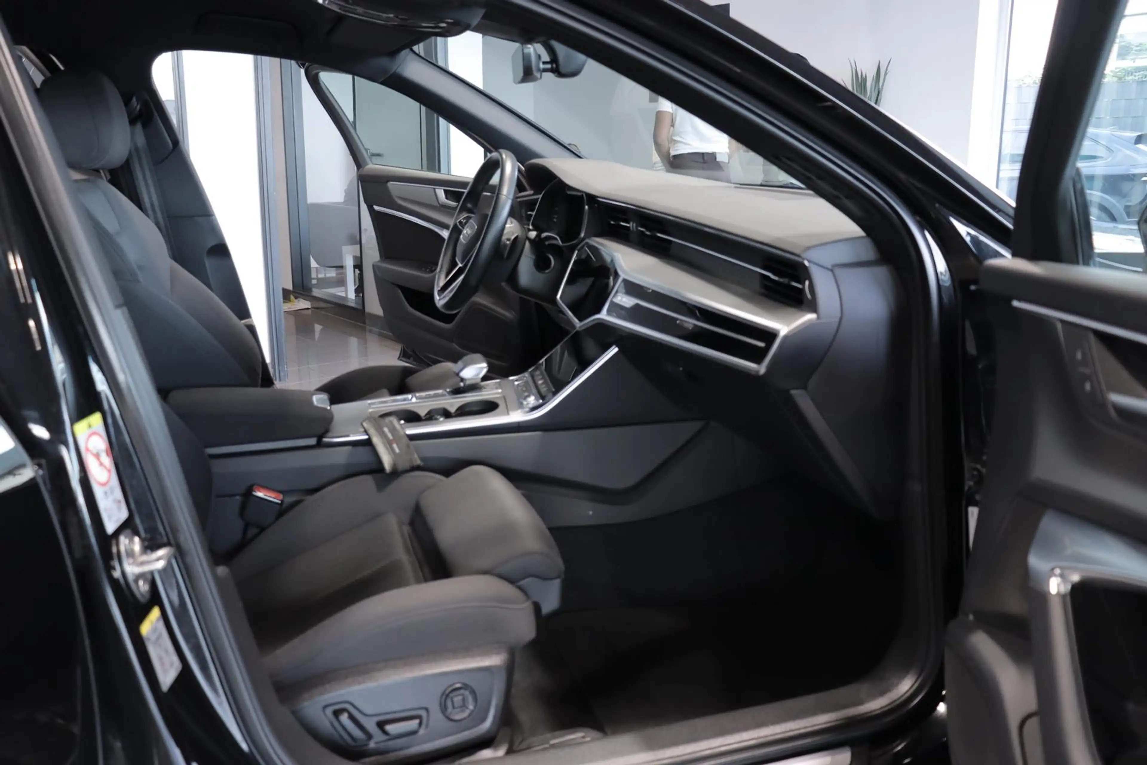 Audi A6 Lim. 2.0 TFSI e S-tron. quattro sport — photo 13