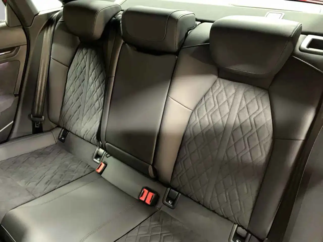 Audi RS3 RS 3 Limousine *RS-ABGAS*V-MAX280*LEDER*MATRIX* 11