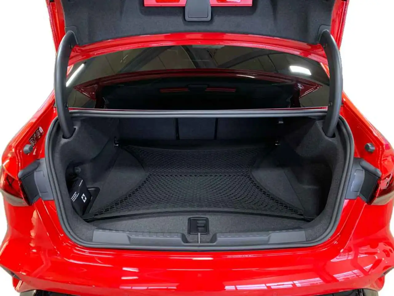 Audi RS3 RS 3 Limousine *RS-ABGAS*V-MAX280*LEDER*MATRIX* 8