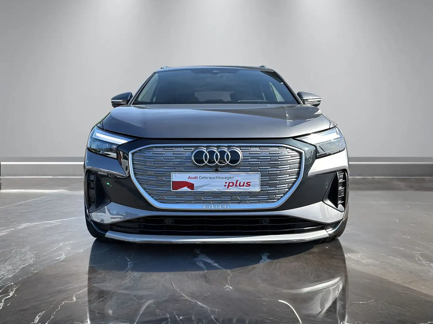 Audi Q4 e-tron 45 quattro WÄRMEPUMPE+HUD+NAVI+GRA+SHZ Grau - 2