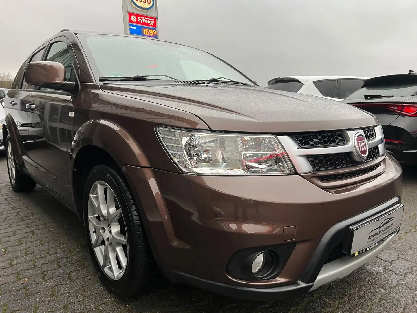 Fiat Freemont Lounge AWD 2.0*AUT*R-CAM*NAVI*7SITZE*LM Braun - 2