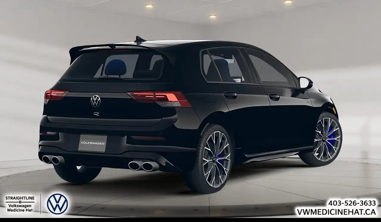 Volkswagen Golf R снимка Volkswagen Golf R