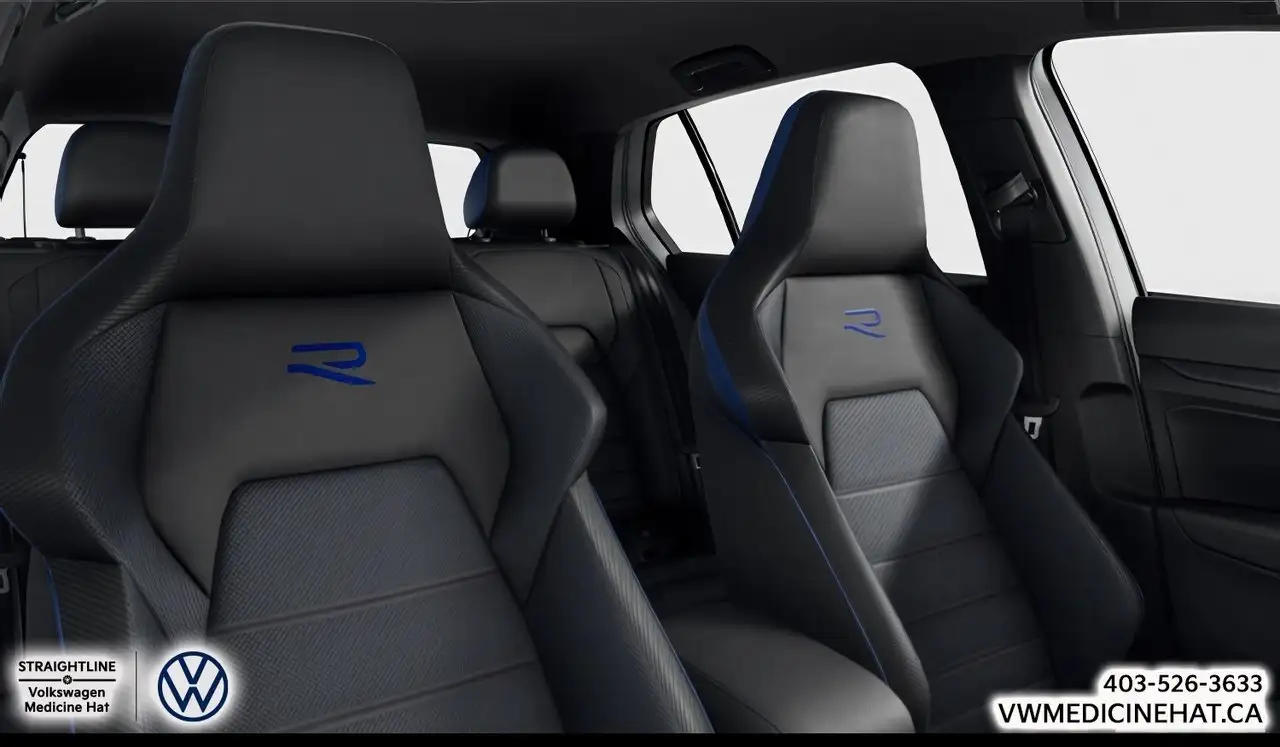 Volkswagen Golf R снимка Volkswagen Golf R