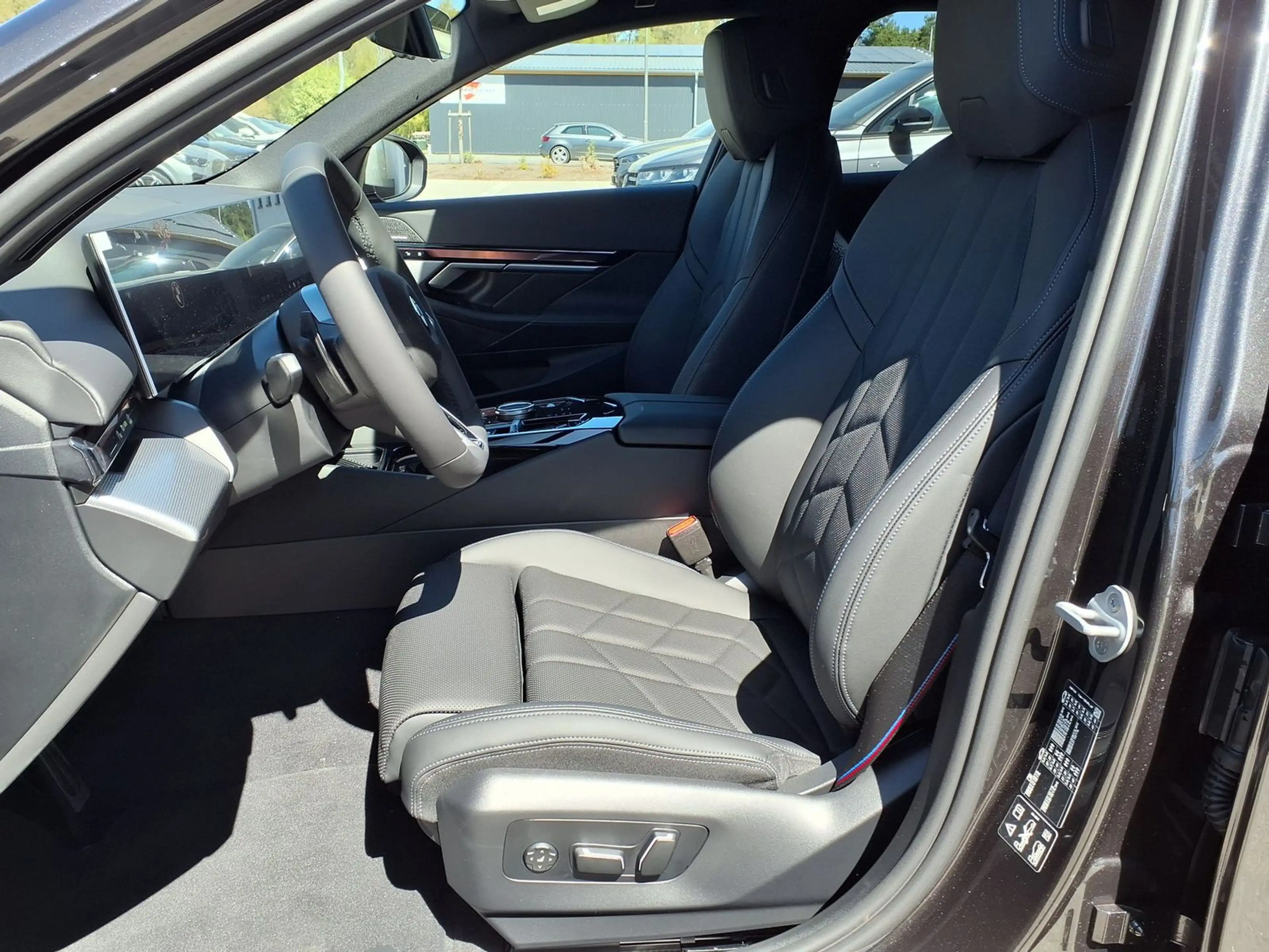 BMW 540 Touring M Sportpaket Pro ACC|AHK|RFK|Matr... — photo 5