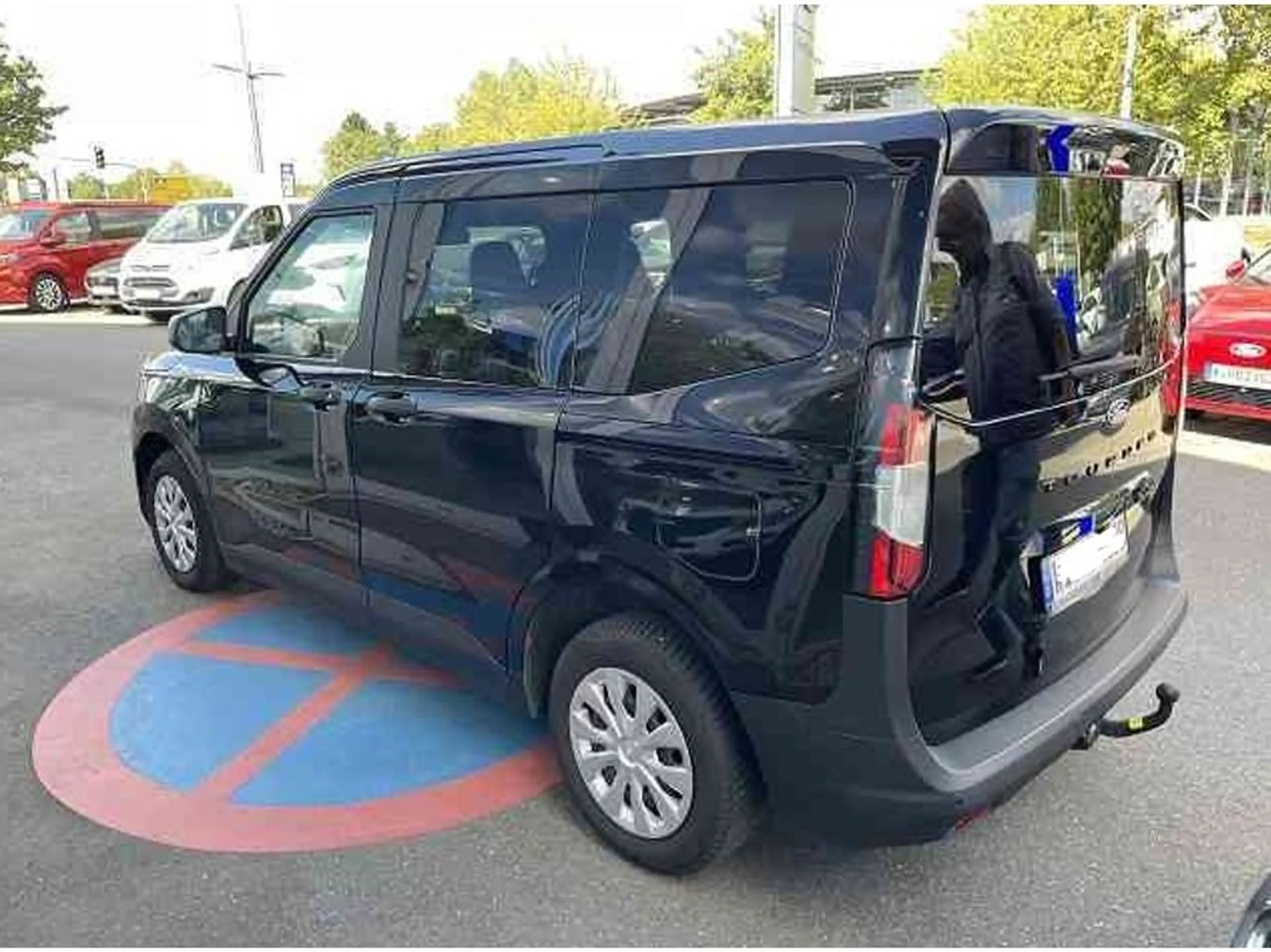 Ford Tourneo Courier 1.0 Aut./KAMERA/ACC/SHZ/AHK/LHZ/ — photo 2