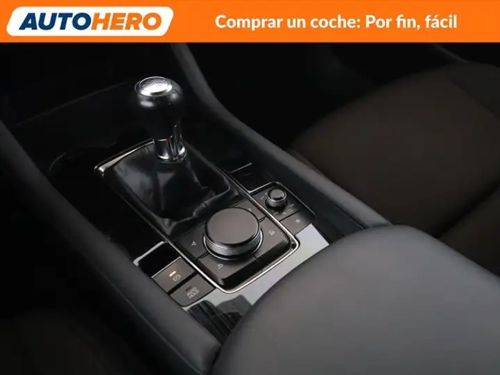 Mazda 2019, foto 28